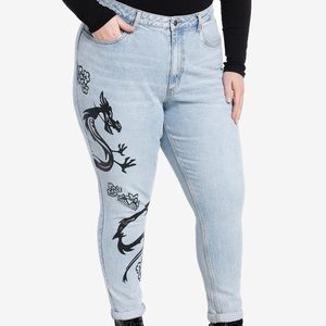 Disney Mulan Mom Jeans Plus Size‎ Hot Topic Princess